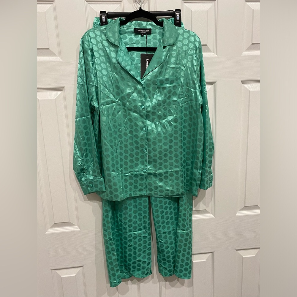 New! Womens loungeable satin jacquard spot revere pajama set size 10 green